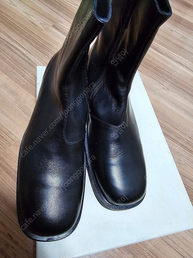 아워레가시 카미온 블랙/ 44사이즈 / 30만원--3