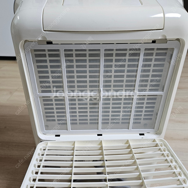 위닉스 제습기 15L 싸게 팝니다--3