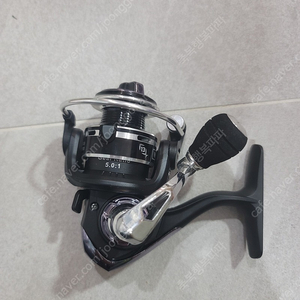 13fishing whiteout reel 팝니다. 얼음낚시용