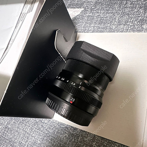 후지 렌즈 23mm f2 r wr 사각후드 포함 풀박30만 팝니다