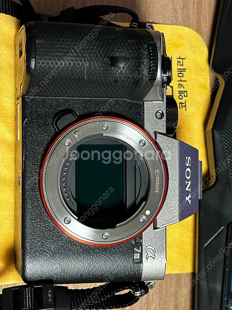 보증 남은 A7M3 S급 팝니다(5000컷)--5