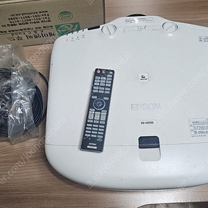 빔프로젝터 앱손 EB-G6150 6500안시 판매합니다