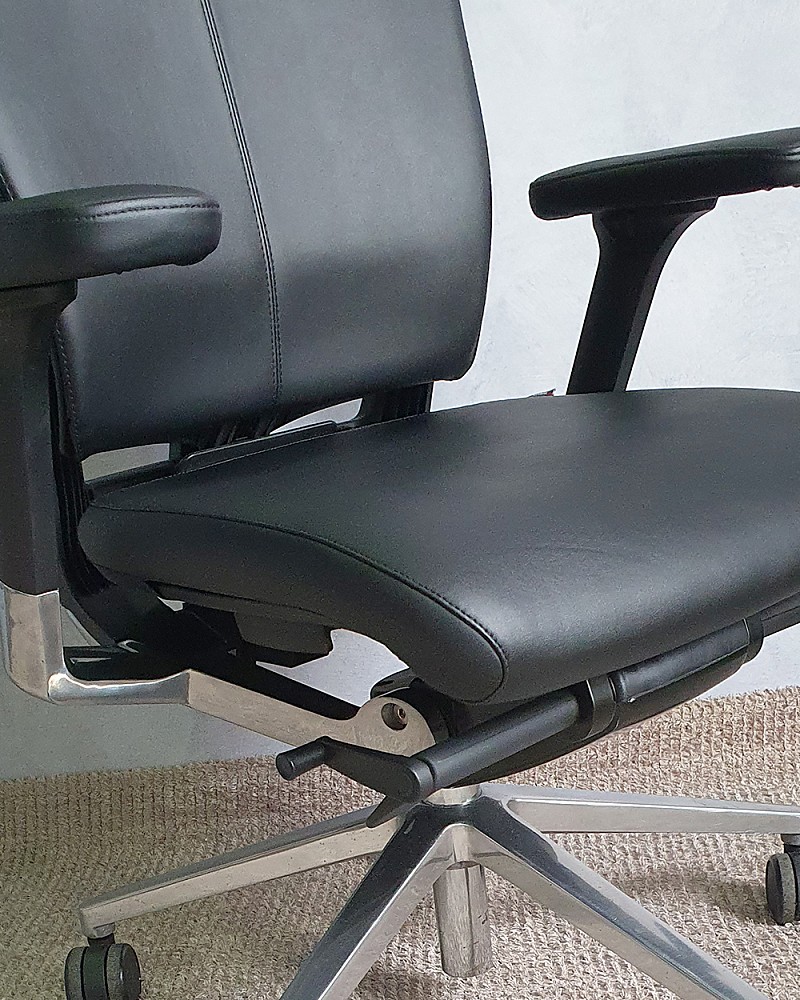 가구매니저] 퍼시스 리플라이 인조가죽 중역 의자 - 고급스럽고 너무 편한 의자예요. | 중고나라 - 안심되는 중고거래