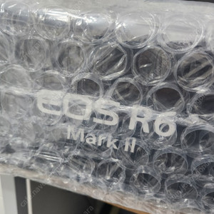 미개봉 새제품 캐논 EOS R6 Mark II BODY 마크 2 바디만 판매합니다.