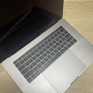Macbook Pro 맥북프로 2017년형 15인치 터치바(i7, 16GB, 512GB) 판매합니다!