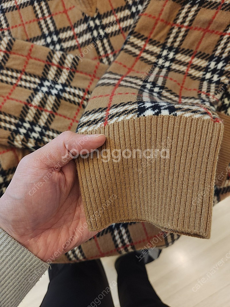 버버리 캐시미어 100% 니트 스웨터 판매 (105 L사이즈)--2