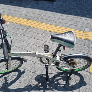 점검완료 된 알톤 베네통 접이식 자전거 (폴딩 자전거) 20인치 기어7단 미니벨로