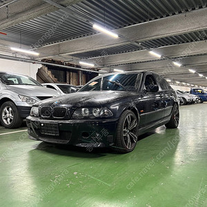 BMW E46 후기형 부품차 각개합니다 앞범퍼 뒷범퍼 문짝 본네트 헤드라이트 전조등 후미등 테일램프 휀다 시트 내장재 송풍구 에어밴트 기어봉 그릴 사이드미러 필러 유리모터 카본