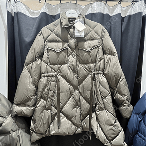 막스마라 CHiFFO 엑스트라 헤비 경량 패딩 점퍼8사이즈