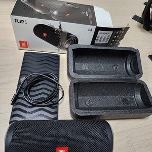 JBL flip5, charge5