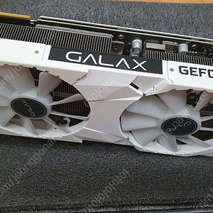 갤럭시 GALAX RTX 2070 SUPER EX WHITE OC D6 8GB 팝니다