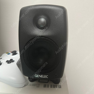 제네렉 GENELEC G1 판매합니다