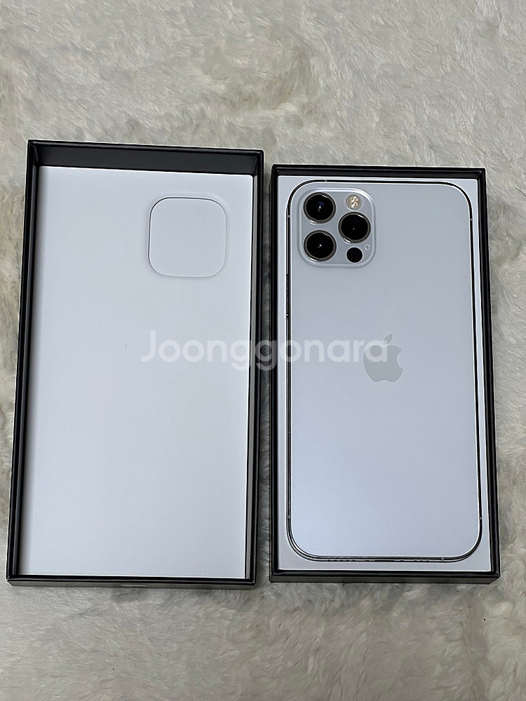 아이폰12프로 128G 실버(배터리100%) 팝니다--0