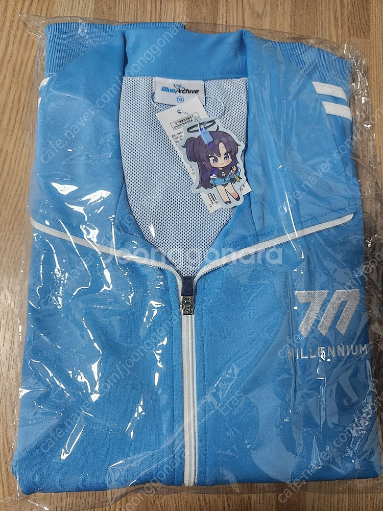[공식 샬레 스토어] 블루아카이브 밀레니엄 체육복(L)--0
