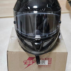 HJC 알파11 유광 카본 헬멧 3XL 판매합니다. 카본 오픈페이스와 교환 가능