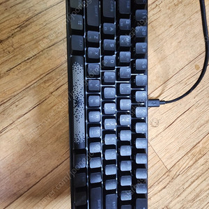 커세어 k65 rgb mini 키보드 적축 판매합니다