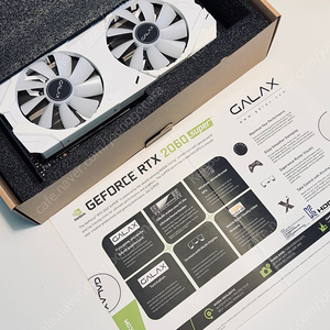 갤럭시 RTX2060 super 화이트