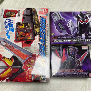 가면라이더 세이버 DX 성검 소드라이버 판매합니다