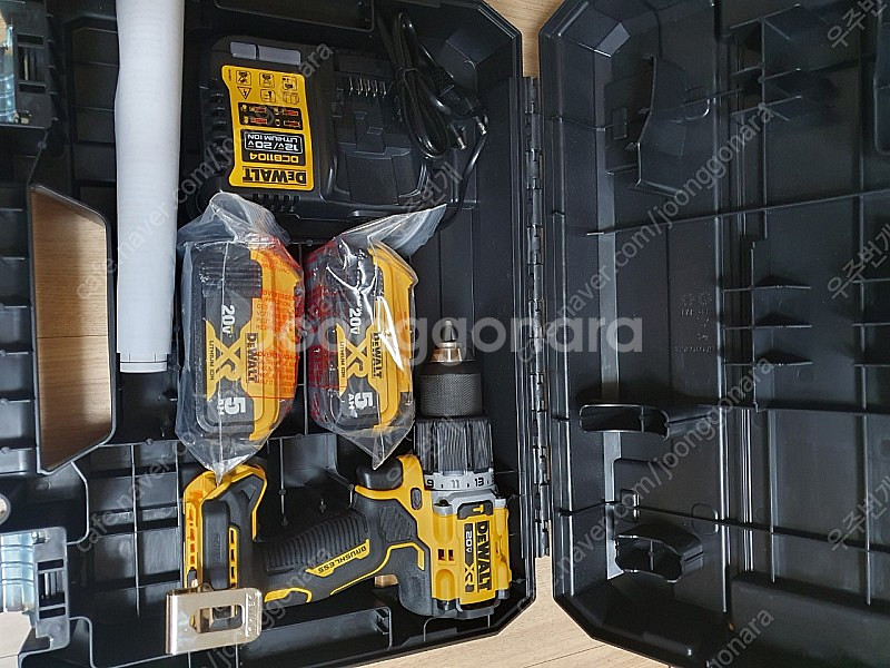 디월트 dcd805p2--0