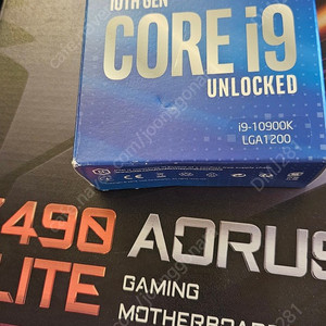 Intel i9-10900K cpu 인텔 씨피유 판매합니다. (29만원) 박스풀 As 남음