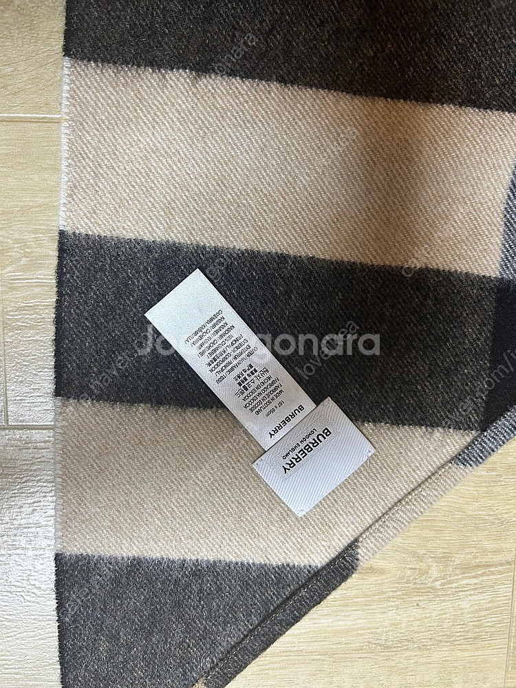 버버리 반다나 머플러--2