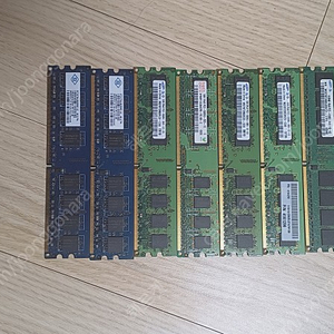 DDR2 5300 1G 6개 메모리 램 팝니다.