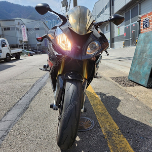 2018년식 풀카폰 튜닝 s1000rr 판매합니다