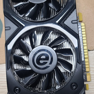 그래픽카드 emtek gtx 750i stormx oc 2048m 3만원