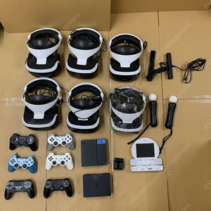 우체국 배송료포함 Ps4 VR,듀얼쇼크 등등 플스관련 물품 일괄판매 합니다