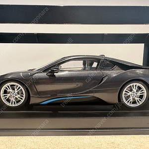 1:18 BMW i8 다이캐스트