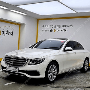 벤츠E클래스 W213 E220d 익스클루시브@중고차@소액할부@전액할부@리스@중고차매입@중고차구매전부가능합니다