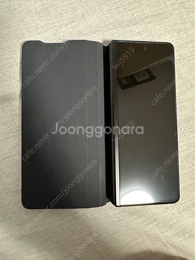 폴드3 512gb 판매합니다(리퍼받음) 가격 50만--0