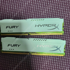 삼성 DDR4 PC4-3200 램 16기가 2개 팝니다.