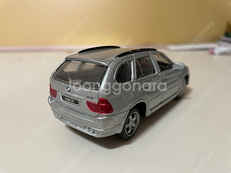 Bmw x5 구형 미니카 판매합니다--1