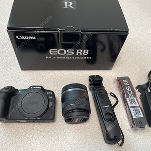 캐논 eos r8 , 24-50렌즈 , 정품삼각대리모컨