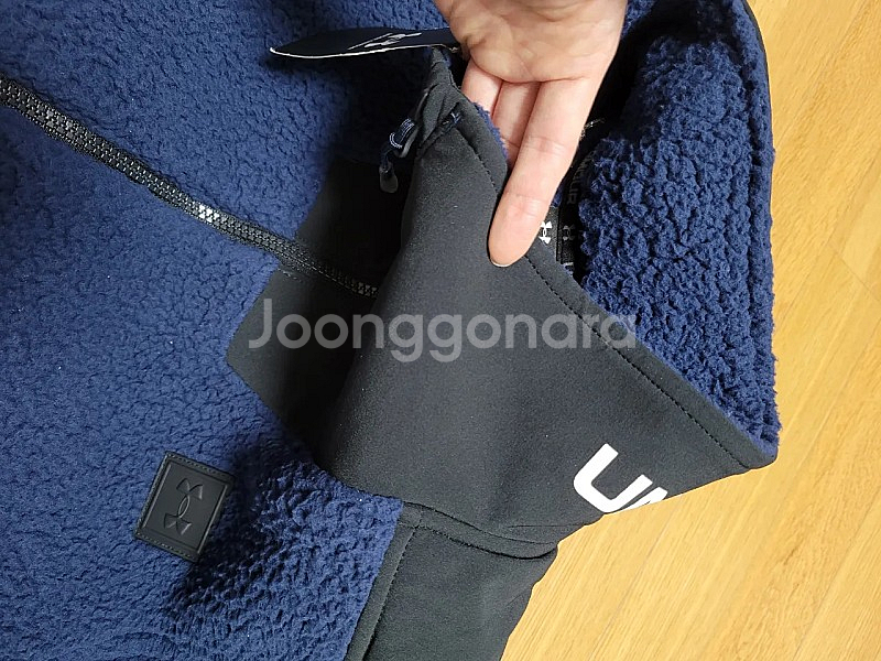 1개 새상품 M L 정가189000 - 언더아머 레거시...--1