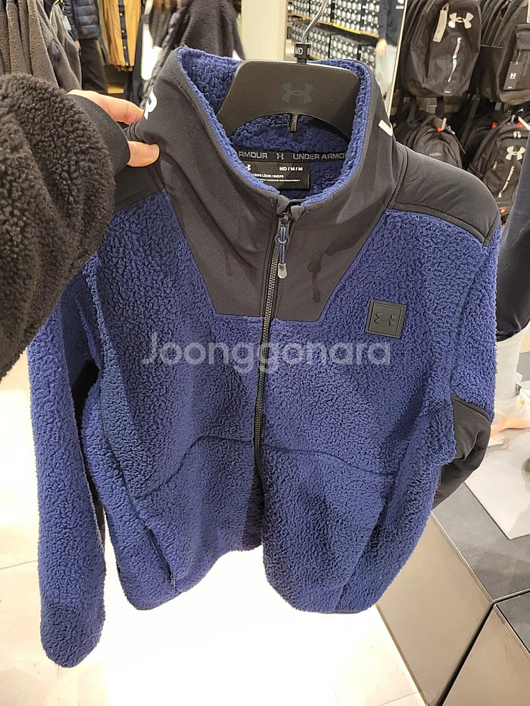 1개 새상품 M L 정가189000 - 언더아머 레거시...--5