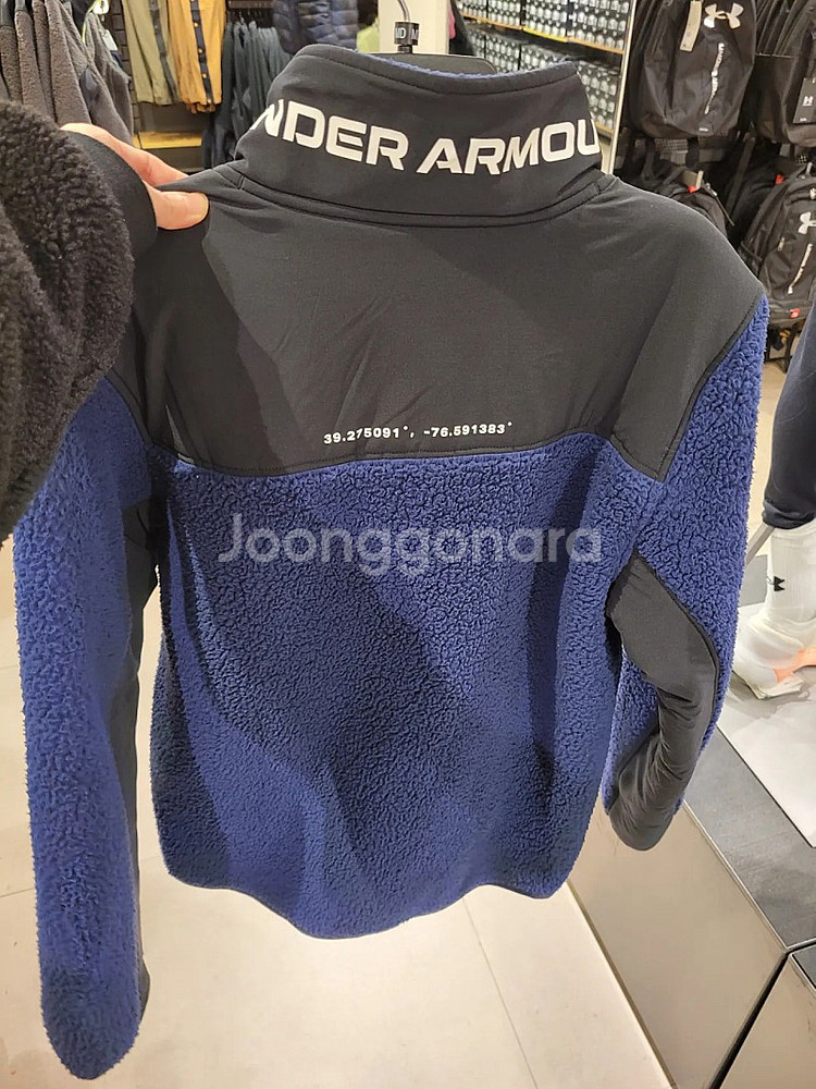 1개 새상품 M L 정가189000 - 언더아머 레거시...--0
