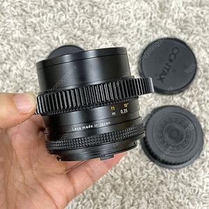 콘탁스 자이스 28mm F2.8 (캐논 ef 마운트)