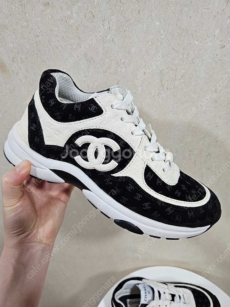 샤넬 CC로고 여성 운동화 240--0