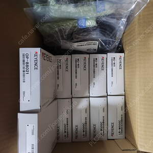[키엔스]LR-W500C [광전/풀 스펙트럼센서] 센서 및 구성품 4SET 판매
