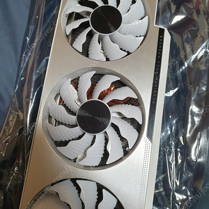 기가바이트 비전 rtx 3080 ti 12gb 무상 1년 남음