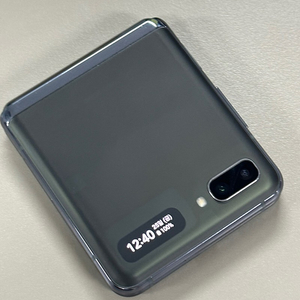 갤럭시 Z플립2 그레이색상 256기가 21년 4월개통 가성비폰 16만에판매합니다