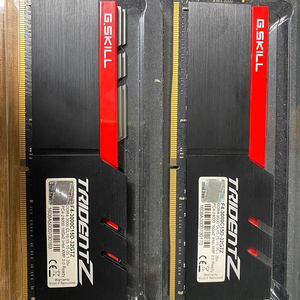 G.SKILL DDR4-3000 CL15 TRIDENT Z 패키지 램 32GB 팝니다