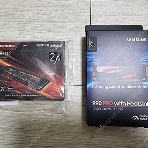 우체국 배송료 포함 미개봉 새상품 ssd 삼성 990 pro 2테라,팀그룹 2테라 일괄판매합니다