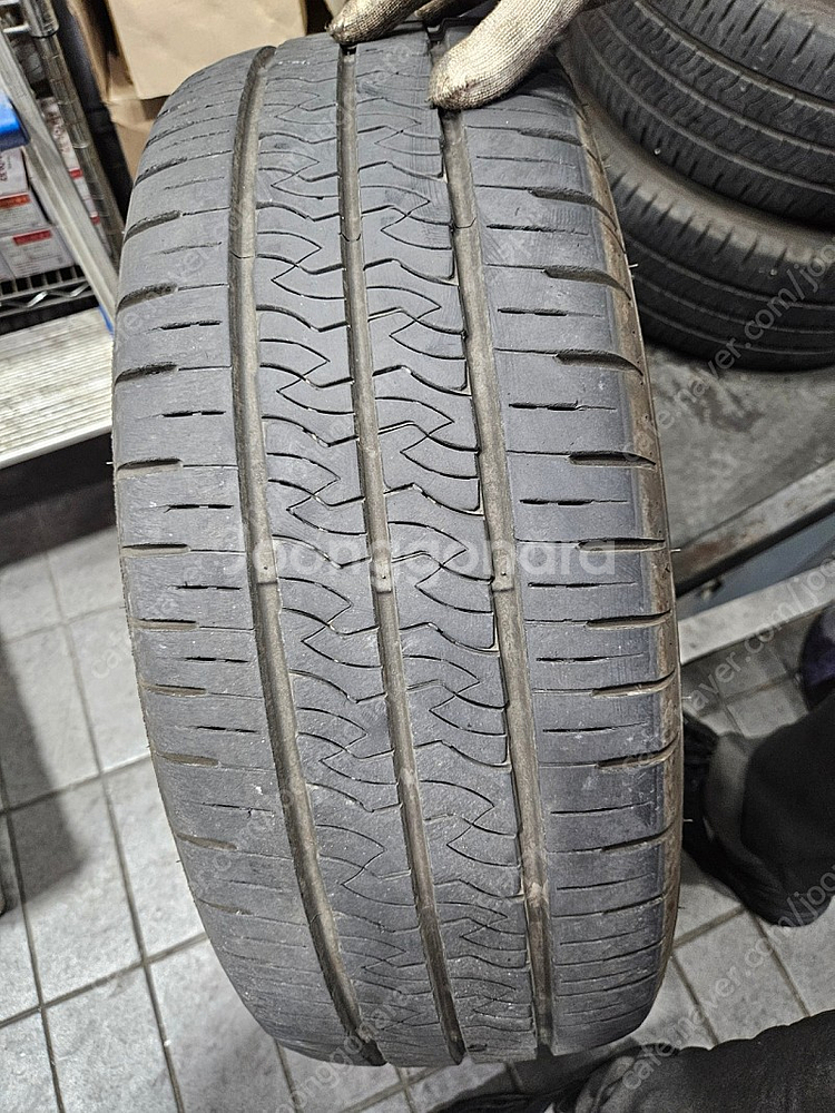 235 55R 18 금호타이어 포트란 타이어--2