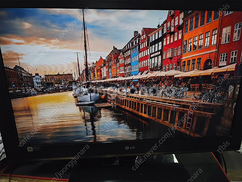 LG 32인치 TV 32CS460 디지털 TV 팝니다--0