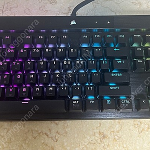 커세어 K100 RGB PBT 기계식 키보드 광적축 팝니다.