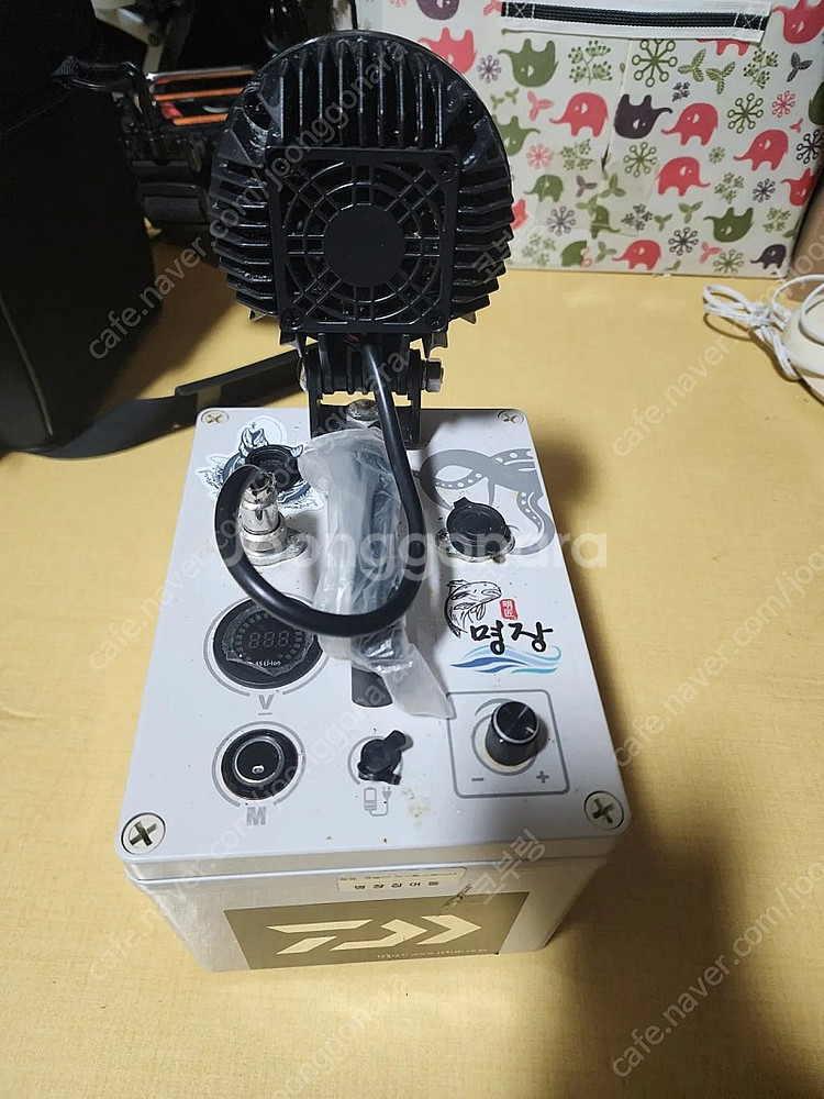 명장 집어등 120와트 하우투 팝니다.--6