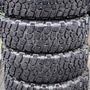 BFGoodrich MT 255 75 17 중고타이어 한대분 판매합니다.